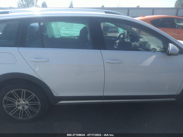 3VWH17AU3JM758856 Volkswagen Golf Alltrack S/se/sel
