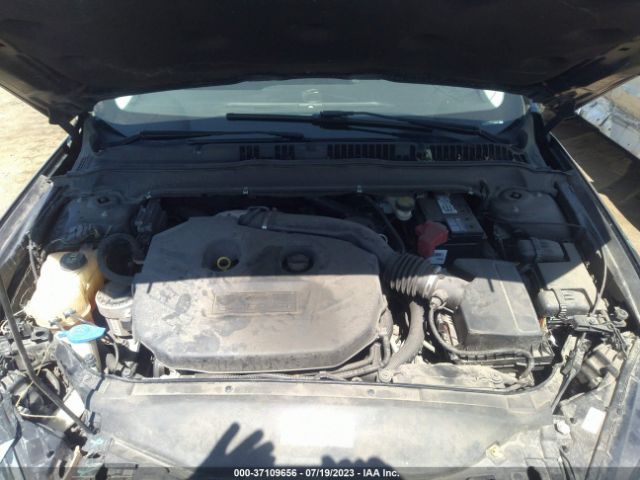 3FA6P0T93GR142617 Ford FUSION SE