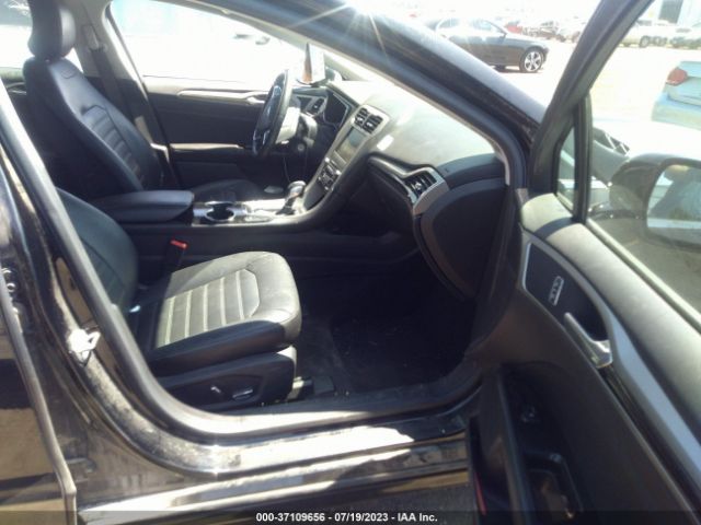 3FA6P0T93GR142617 Ford FUSION SE