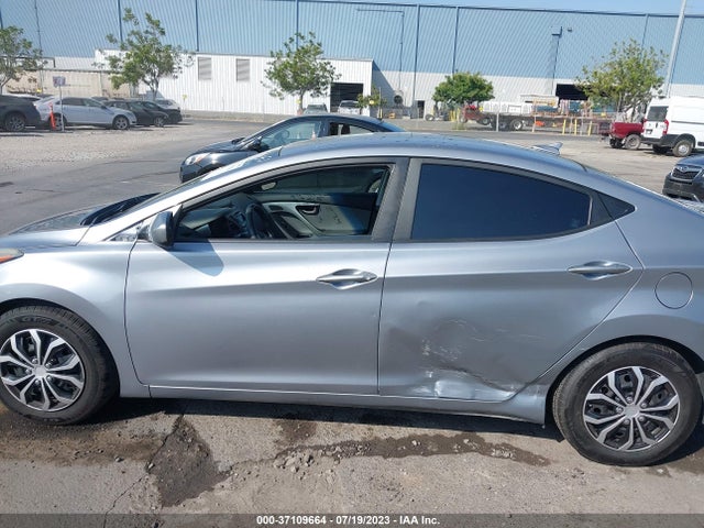 Hyundai ELANTRA SE 2016 5NPDH4AE3GH700328 Image 6