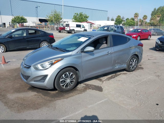 Hyundai ELANTRA SE 2016 5NPDH4AE3GH700328 Image 2
