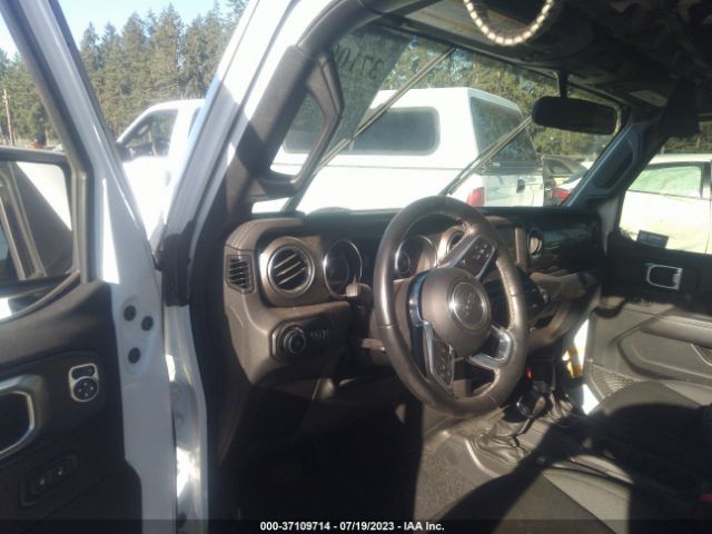1C4HJXEG6LW118439 Jeep Wrangler Unlimited Sahara