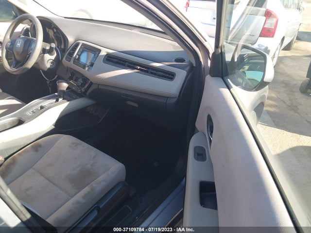 Honda HR-V LX 2018 3CZRU5H37JM715731 Image 5