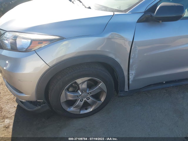 Honda HR-V LX 2018 3CZRU5H37JM715731 Image 6