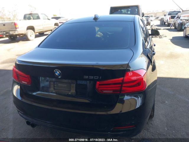 WBA8B9G36HNU57215 BMW 3 Series 330i