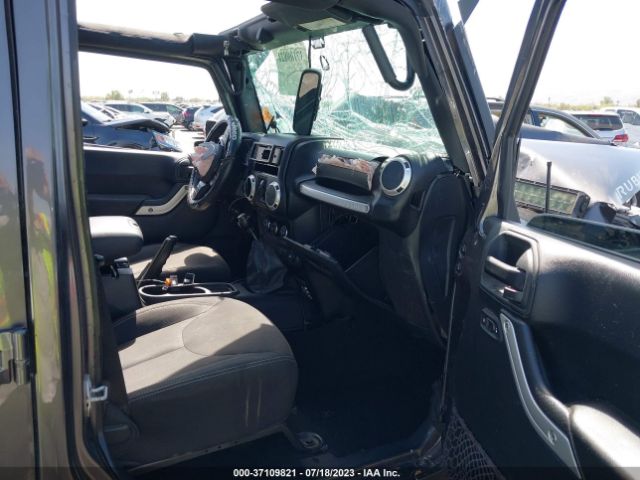 1C4BJWFG1GL266908 Jeep Wrangler Unlimited Rubicon