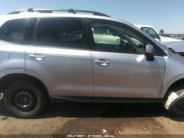 JF2SJAEC5HH412752 Subaru Forester Premium
