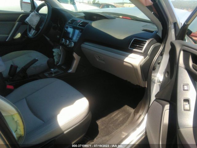 JF2SJAEC5HH412752 Subaru Forester Premium