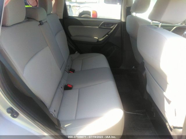 JF2SJAEC5HH412752 Subaru Forester Premium