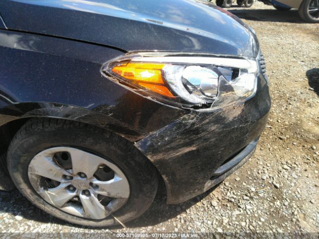 KNAFK4A67G5598127 KIA FORTE LX