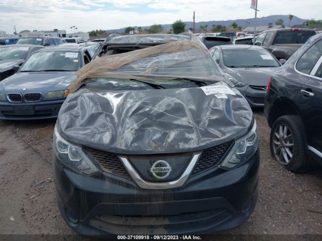 JN1BJ1CP7KW243795 Nissan Rogue Sport Sv