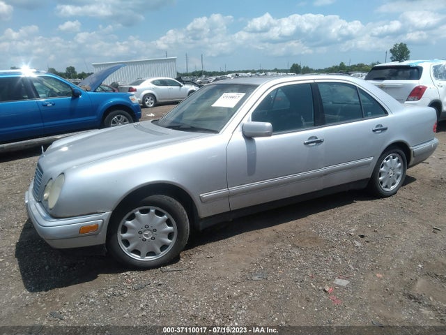1998 MERCEDES-BENZ E-CLASS VIN: WDBJF65FXWA444443