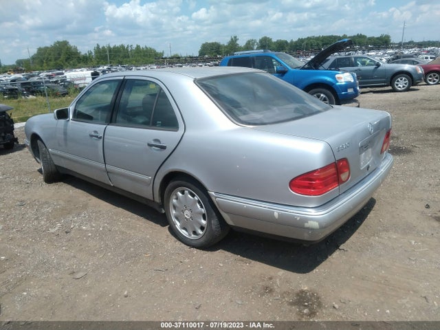 1998 MERCEDES-BENZ E-CLASS VIN: WDBJF65FXWA444443