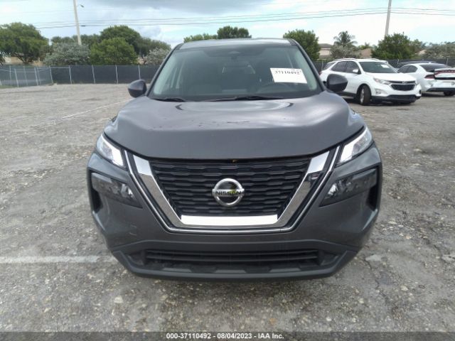 5N1AT3AA8MC810805 Nissan Rogue S Fwd