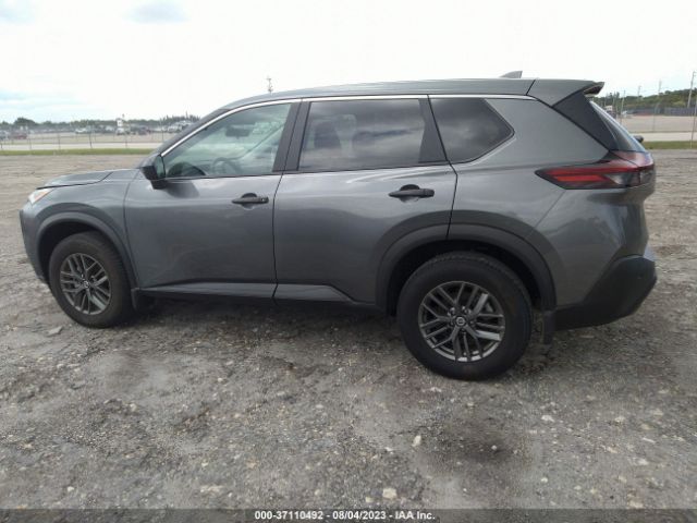 5N1AT3AA8MC810805 Nissan Rogue S Fwd