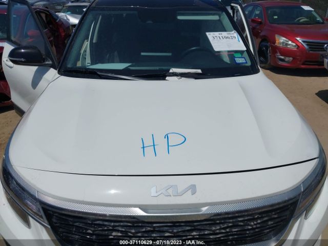 KNDEU2AAXN7308997 KIA SELTOS S