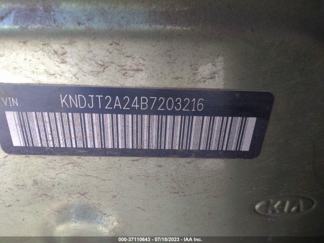 2011 KIA SOUL VIN: KNDJT2A24B7203216