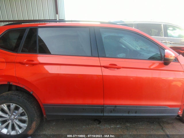 3VV1B7AX0JM016427 Volkswagen TIGUAN S