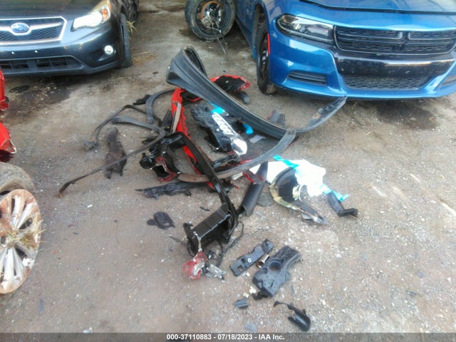 3VV1B7AX0JM016427 Volkswagen TIGUAN S