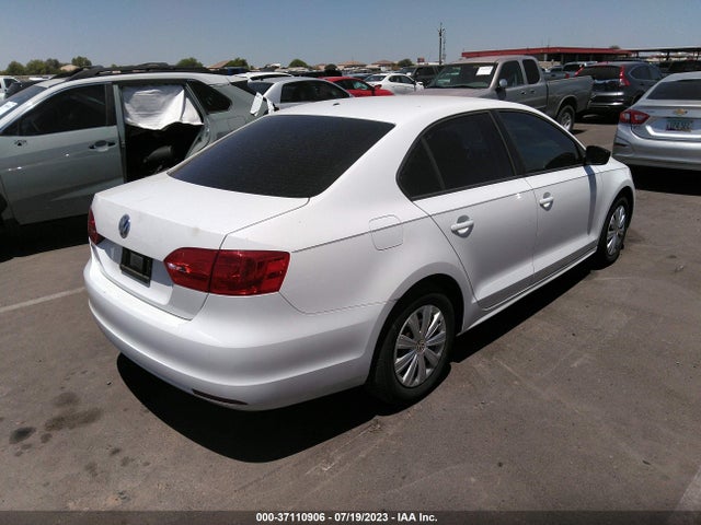 3VW2K7AJ9EM309695 Volkswagen Jetta Sedan S
