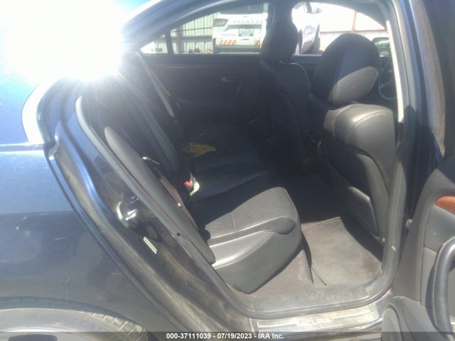 2005 ACURA RL VIN: JH4KB16545C015438
