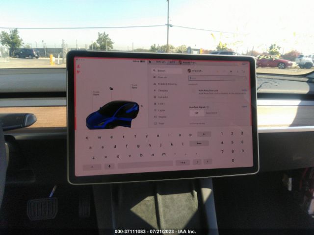 5YJ3E1EAXPF384404 Tesla MODEL 3