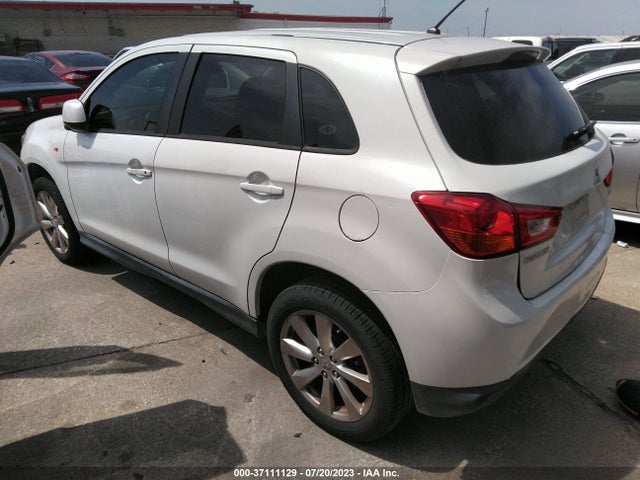 4A4AP3AU8FE033495 Mitsubishi Outlander Sport Es