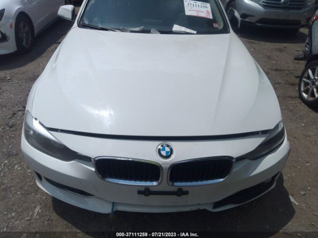 WBA3C3G55ENR25484 BMW 3 Series 320i Xdrive