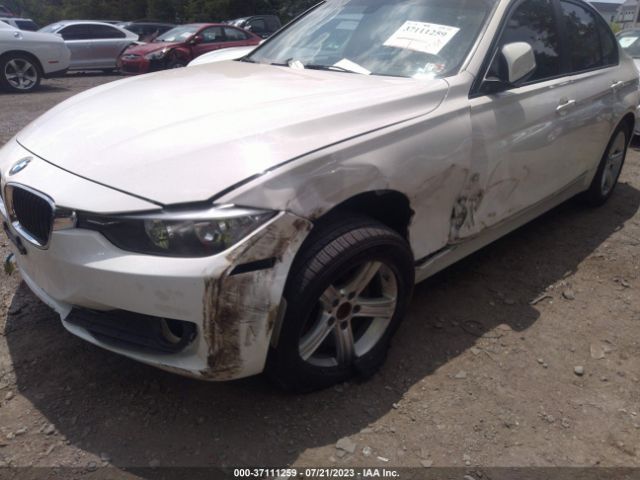 WBA3C3G55ENR25484 BMW 3 Series 320i Xdrive