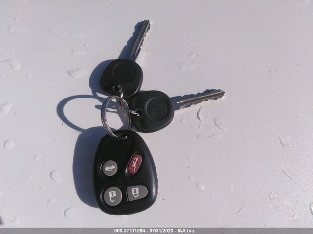2003 SATURN ION ION 3 VIN: 1G8AL52F23Z101335