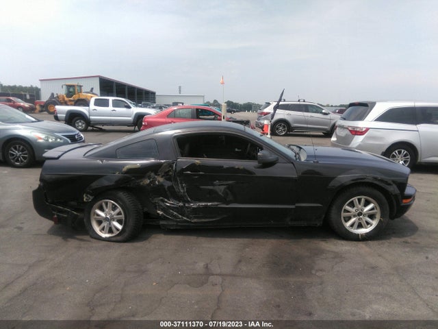 2008 FORD MUSTANG DELUXE/PREMIUM VIN: 1ZVHT80N985113722