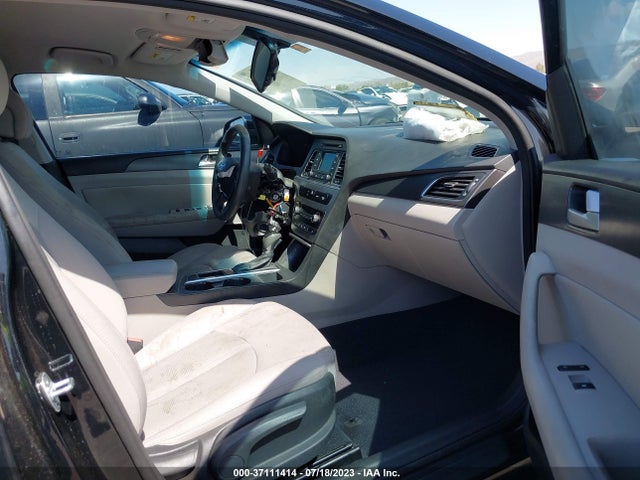 2015 HYUNDAI SONATA 2.4L SPORT VIN: 5NPE34AF0FH191261