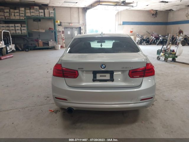 WBA8E5G56JNV01737 BMW 320i Xdrive