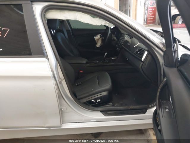 WBA8E5G56JNV01737 BMW 320i Xdrive