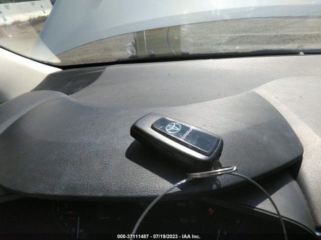 Toyota Corolla Hybrid Le 2022 JTDEAMDE0NJ057395 Image 3