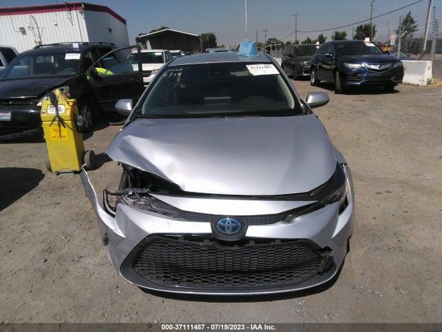 Toyota Corolla Hybrid Le 2022 JTDEAMDE0NJ057395 Image 4