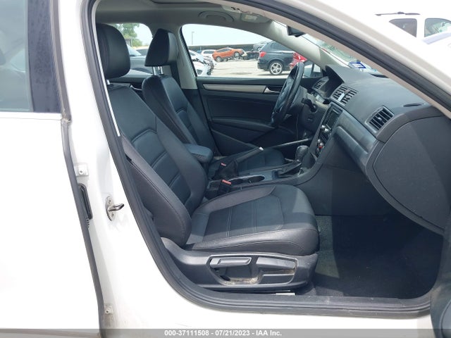 1VWBN7A32EC077175 Volkswagen Passat Tdi Se W/sunroof & Nav