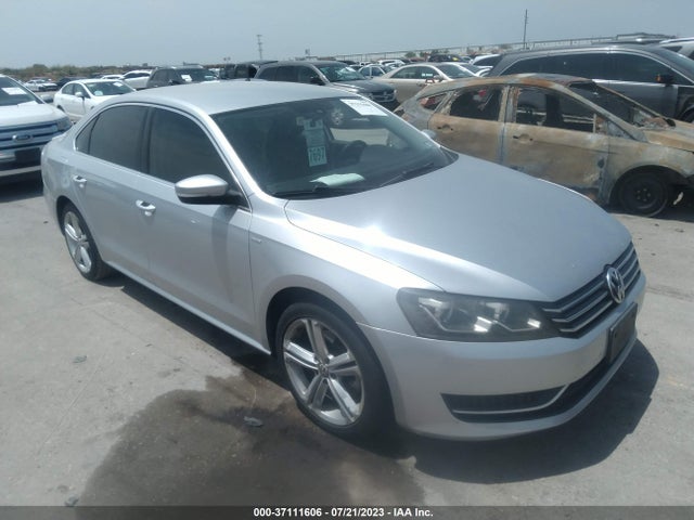 2014 1VWAS7A35EC038813 zdjęcie główne