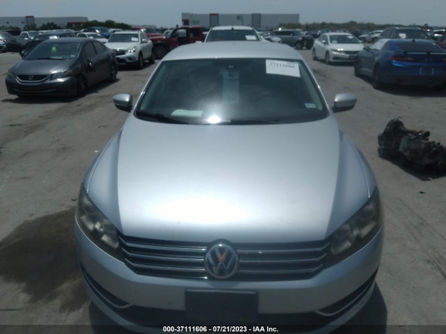 1VWAS7A35EC038813 Volkswagen Passat Wolfsburg Ed