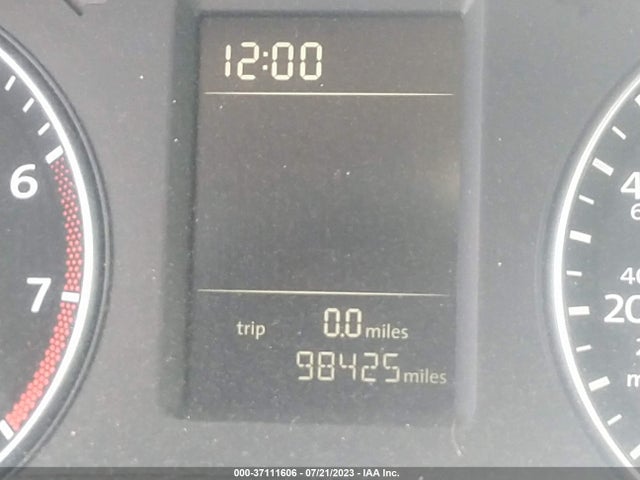 1VWAS7A35EC038813 Volkswagen Passat Wolfsburg Ed