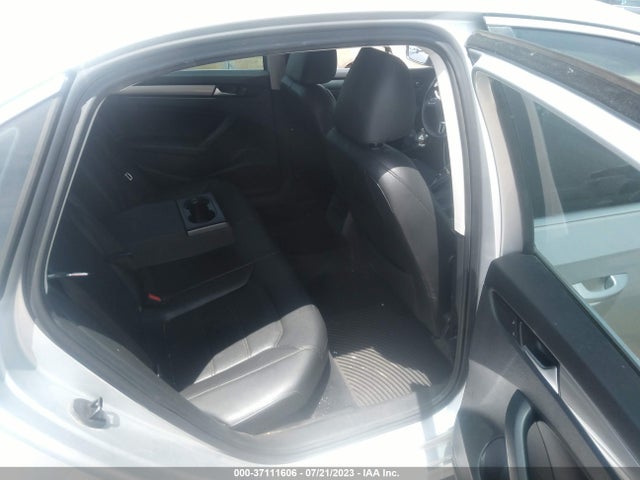 1VWAS7A35EC038813 Volkswagen Passat Wolfsburg Ed