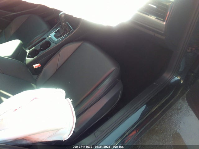 3VWE57BU2KM230717 Volkswagen JETTA SEL