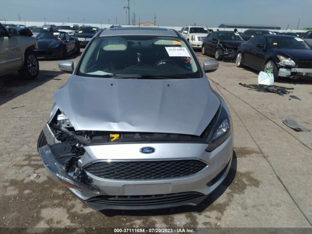 1FADP3M20JL231044 Ford FOCUS SEL