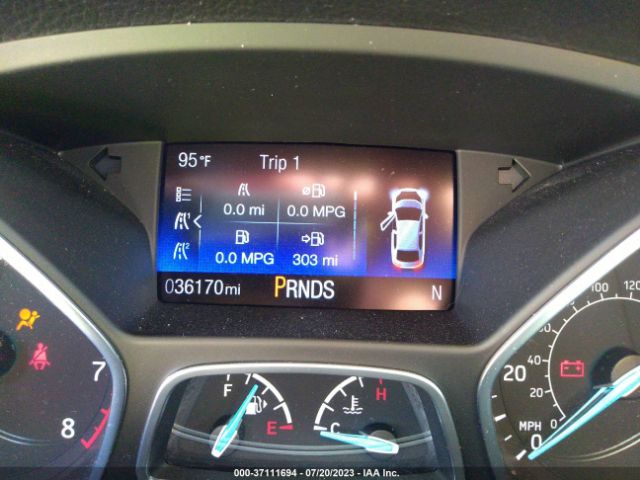 1FADP3M20JL231044 Ford FOCUS SEL