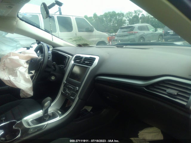 2016 FORD FUSION SE VIN: 3FA6P0H71GR294483