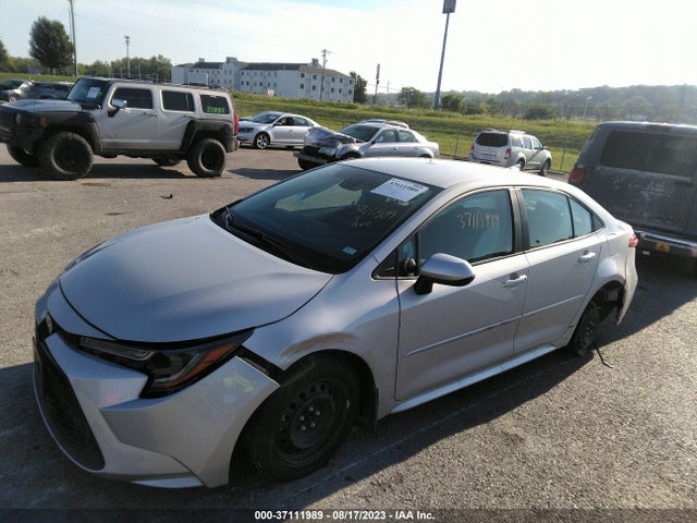 Toyota COROLLA LE 2022 5YFEPMAE2NP360158 Image 2
