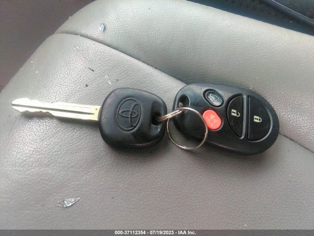 2010 TOYOTA HIGHLANDER SE VIN: 5TDKK3EH7AS023213