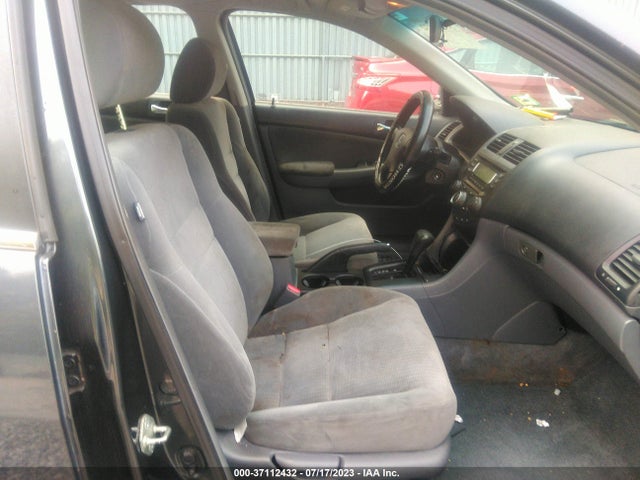 2005 HONDA ACCORD SDN LX VIN: 1HGCM56495A183698