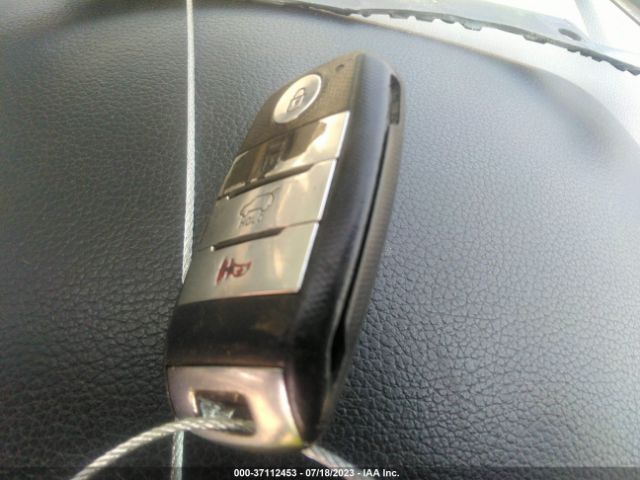 KNDJP3A51G7272084 KIA SOUL +