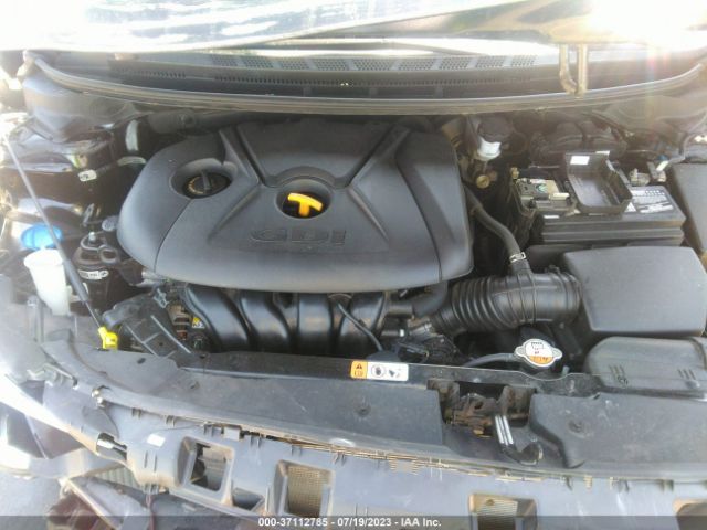 KNAFK5A88H5705422 KIA Forte5 Lx